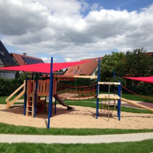 Spielanlage Stahl mit Sonnensegel