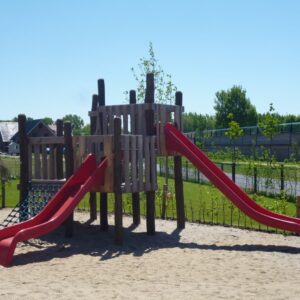 Turmkombi ohne Dach & 2 Rutschen