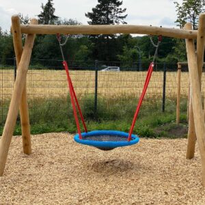 Vogelnestschaukel Robinie